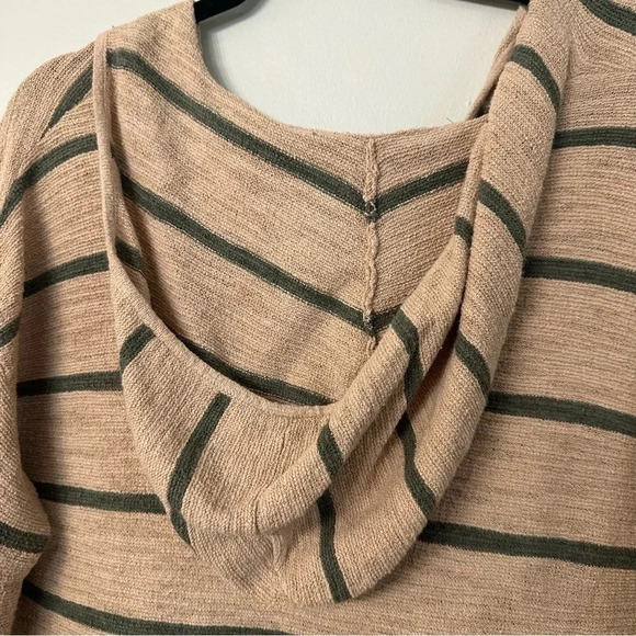 J.Jill Long Sleeve V-Neck Hooded Pink & Green Sweat Sz Small GUC - Picture 7 of 11